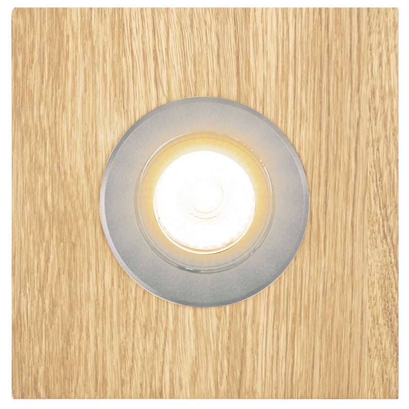 Deckenleuchte aus Asteiche Natur, Modell Lennon, 1-flammig, 200mm x 200mm x 70mm, silberne Details, Dimmbar durch externen Dimmer, Frontalansicht