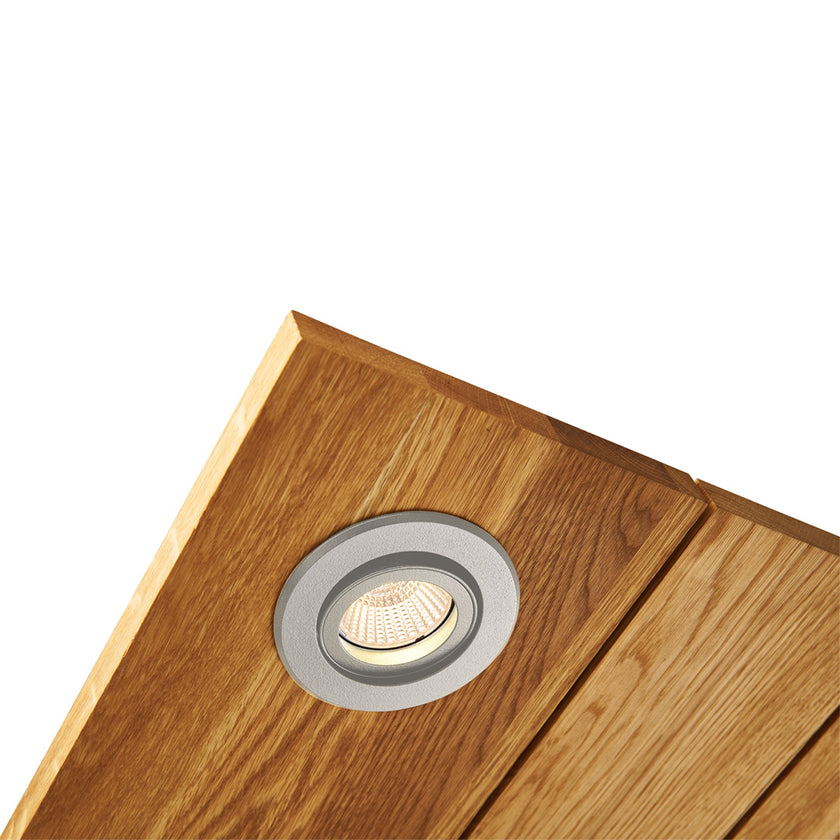 Deckenleuchte aus Asteiche geölt, Modell Lennon, 4-flammig, 440mm x 440mm x 70mm, silberne Details, Dimmbar durch externen Dimmer, eine Ecke im Bild