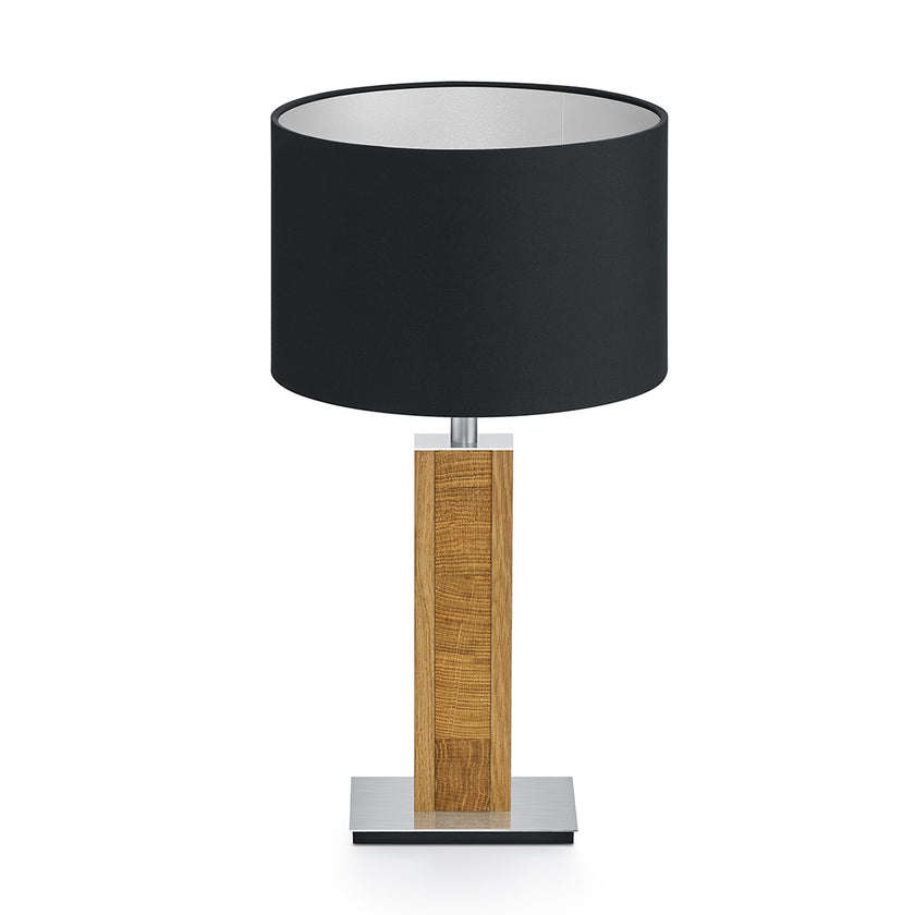 Tischleuchte aus Asteiche geölt und Kopfholz, Modell Karl K, schwarzer Schirm, Nickel Applikationen, Frontalansicht 