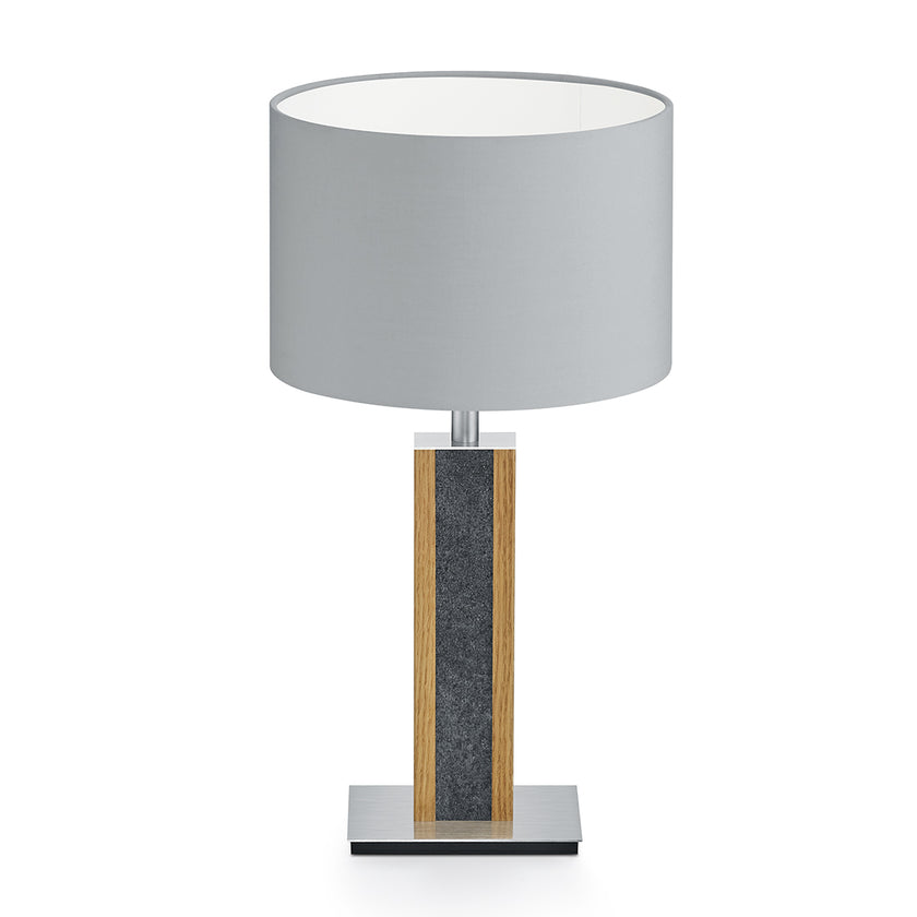 Tischleuchte aus Asteiche geölt und Granitoptikapplikation, Modell Karl G, silberner Schirm, Nickel Details, Frontalansicht