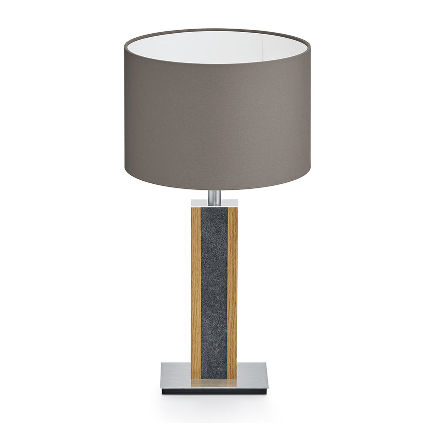 Tischleuchte aus Asteiche geölt und Granitoptikapplikation, Modell Karl G, taupe Schirm, Nickel Details, Frontalansicht