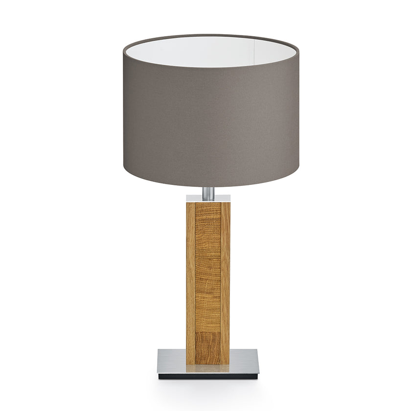 Tischleuchte aus Asteiche geölt und Kopfholz, Modell Karl K, taupe Schirm, Nickel Applikationen, Frontalansicht 