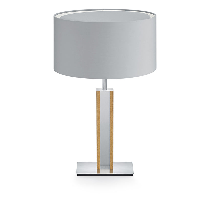 Hockerleuchte aus Asteiche geölt, Modell Karl N, Details Nickel matt gebürstet, silberner runder Schirm, Frontalansicht 