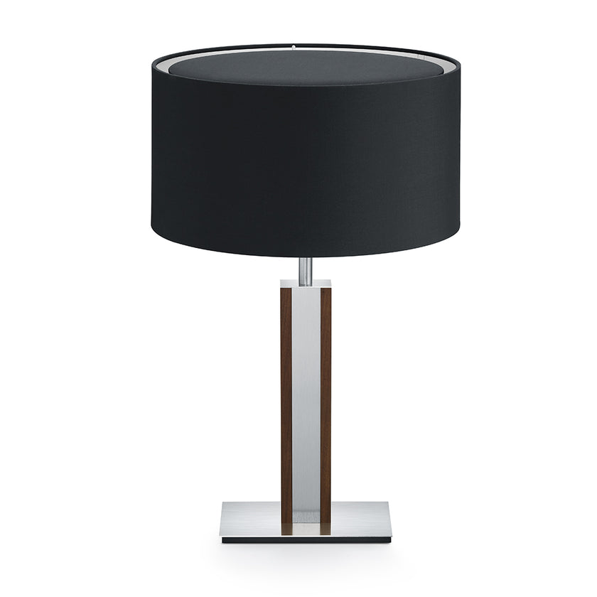 Hockerleuchte aus Nussbaum geölt, Modell Karl N, Details Nickel matt gebürstet, schwarzer runder Schirm, Frontalansicht 