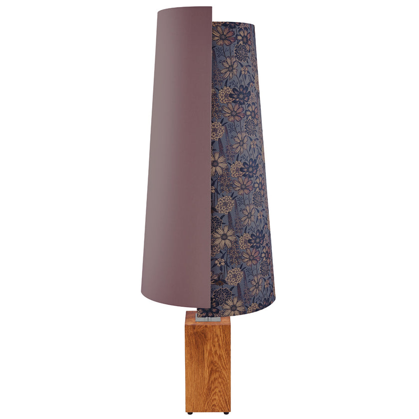 Stehleuchte aus Asteiche geölt, Modell JoJo, Doppelschirm purple und Blumen, Nickel Applikationen, Frontalansicht