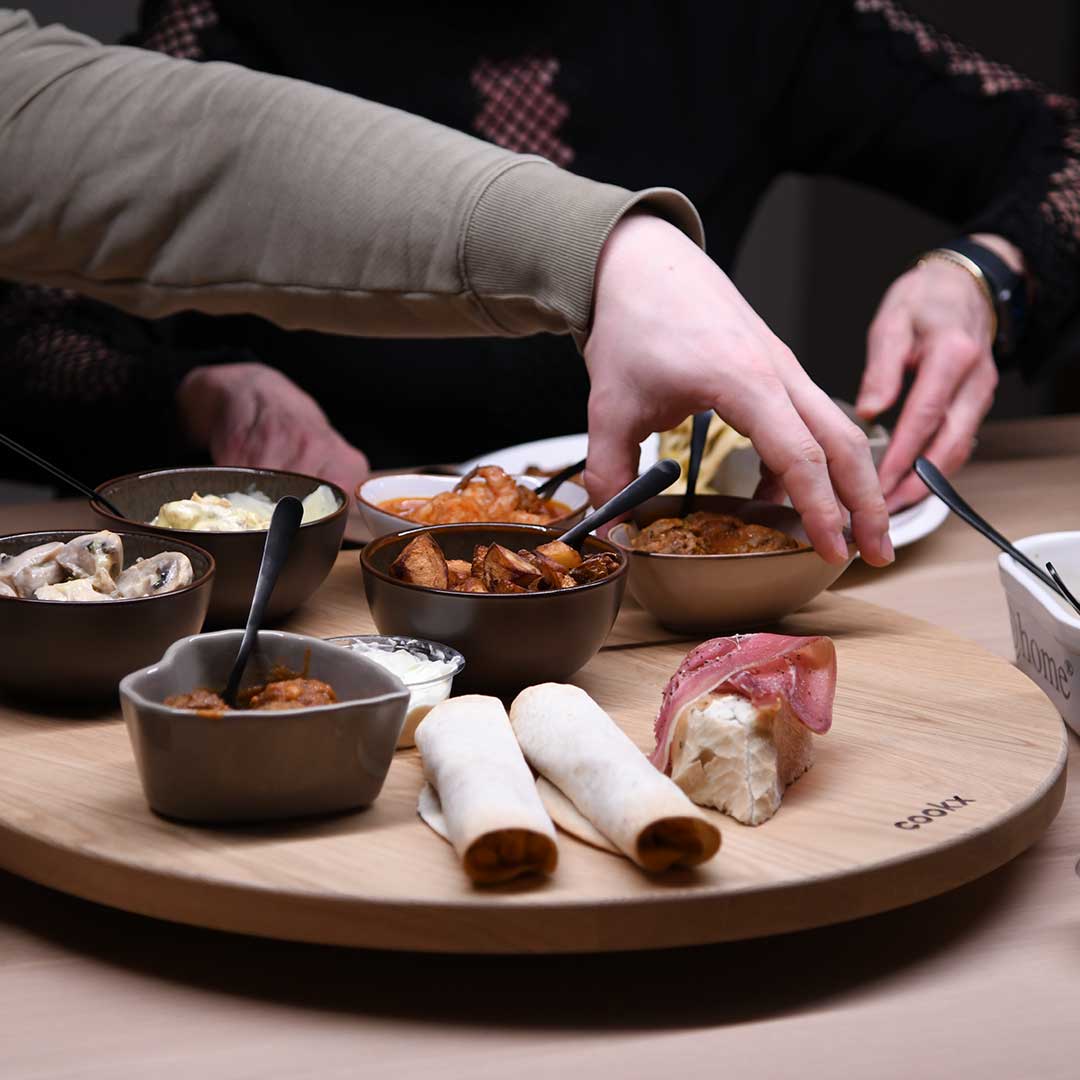 Rotating plate size S serving plate D. approx. 40cm natural wood