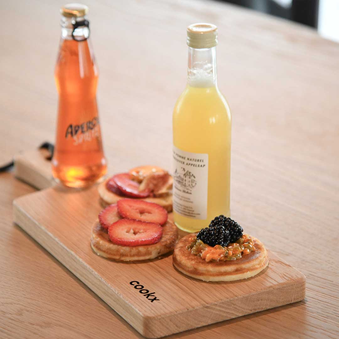 Serving board or cutting board made of natural wood - size S