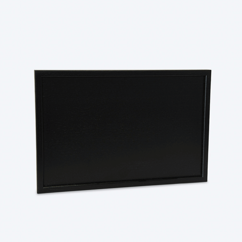 Serviertablett aus Eichenholz schwarz, 40cm x 60cm, Ränder etwas höher, Frontalansicht   