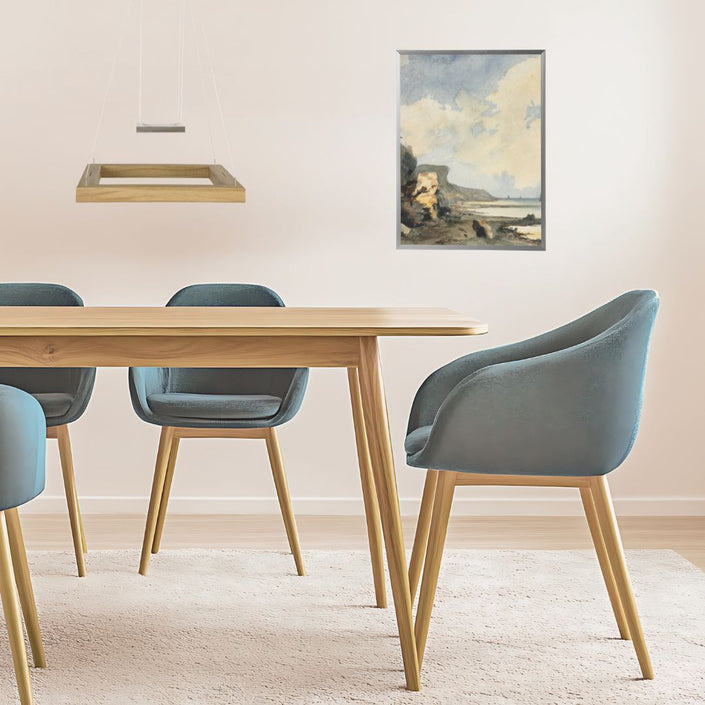 Pendelleuchte aus Asteiche geölt, Modell Leonora, Tastdimmer, höhenverstellbar, LED, Nickel matt gebürstet, Milieubild im Esszimmer, Leuchte hängt über Esstisch